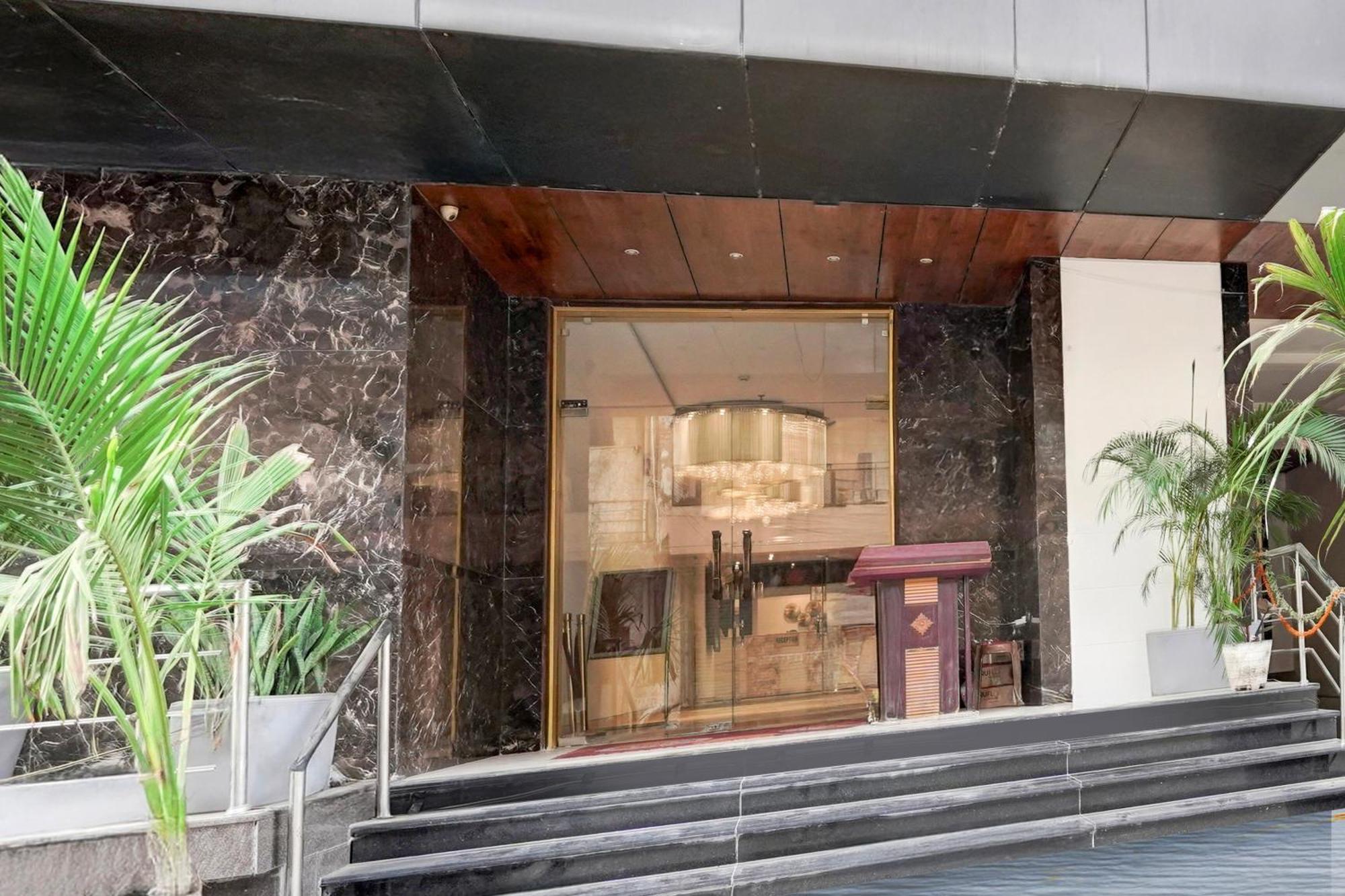 Townhouse Oak Agra Near Sultanganj Puliya Formerly Bb Grand Exterior photo